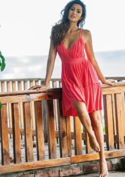 Produktinformationen "Kleid OLYMPIA Basic" -Salford Bikinis Geschaft 64 33630 41 3 1280x1280